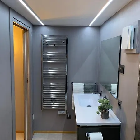 Kirchplatz Lupus & Cervus