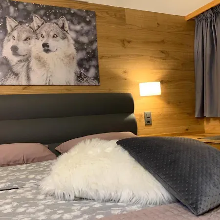 Kirchplatz Lupus & Cervus Apartment Zermatt