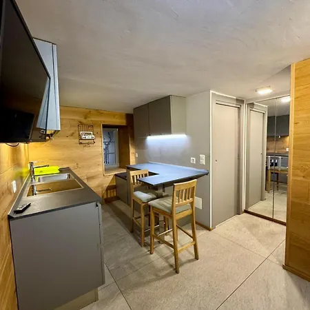 Kirchplatz Lupus & Cervus Apartment Zermatt