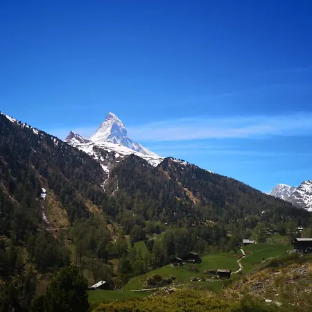 Kirchplatz Lupus & Cervus Apartman Zermatt